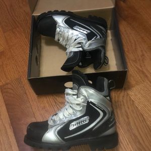A pair of BARI hockey boots
